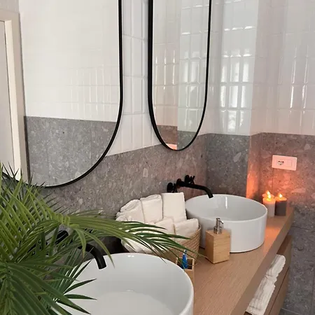 Tatil Evi Domus Maria Vittoria Napoli